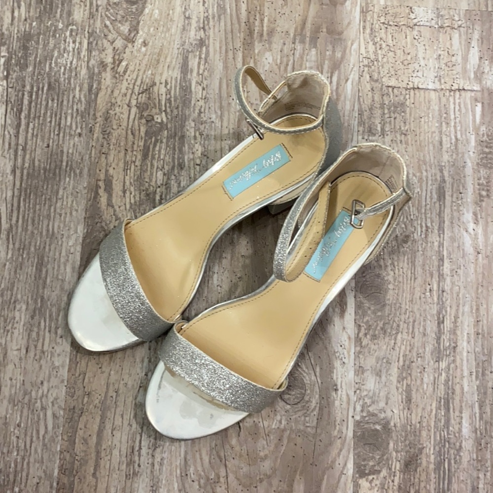 Size 8 Silver Heels